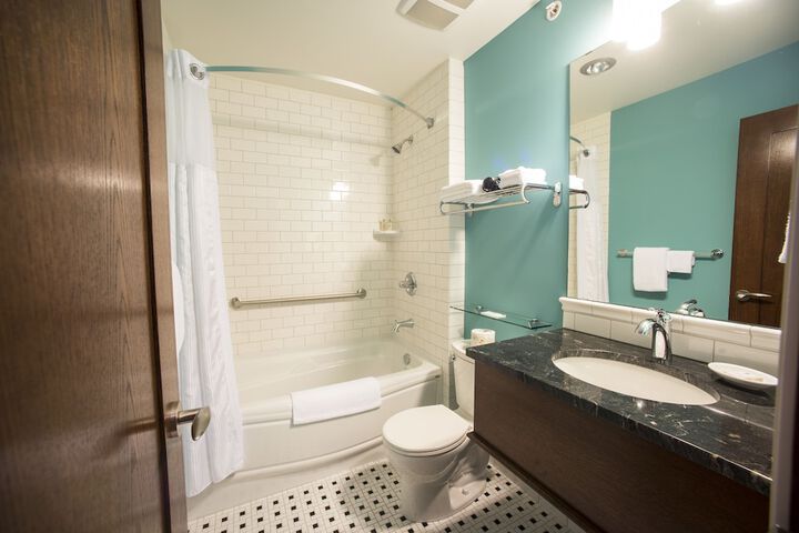 Hume Hotel & Spa