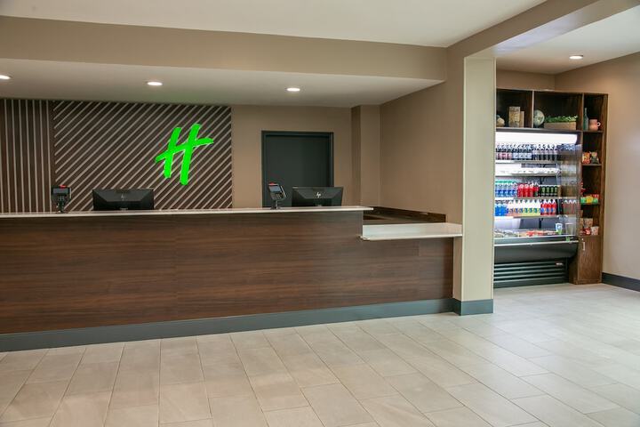 Holiday Inn Metairie New Orleans by IHG
