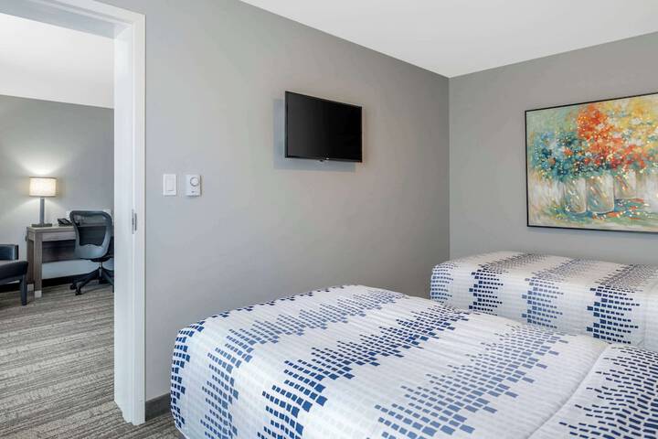 Room 30 of 51