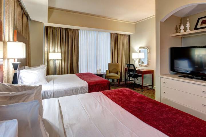 Room 13 of 27