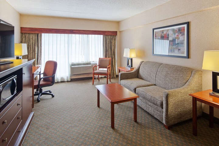 Room 10 of 45