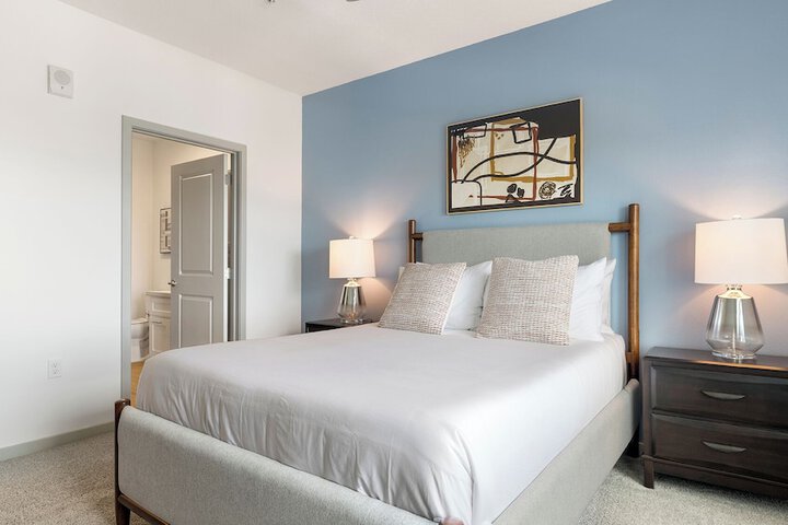 Landing Furnished Apartments near Lake Apopka