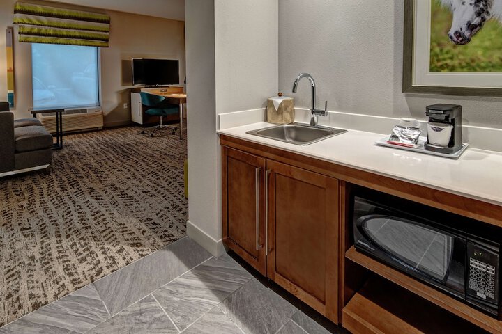 Hampton Inn & Suites Nashville / Goodlettsville