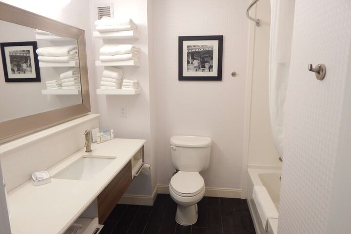 Hampton Inn Heath-Newark