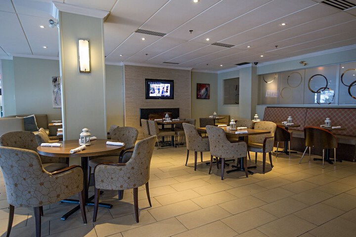 Dining 52 of 69