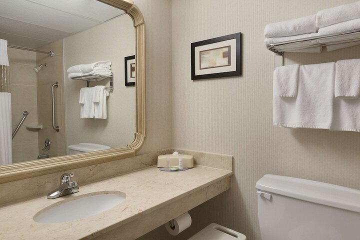 Room 10 of 35