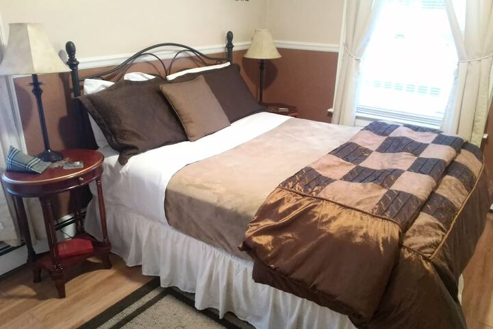Room 27 of 35