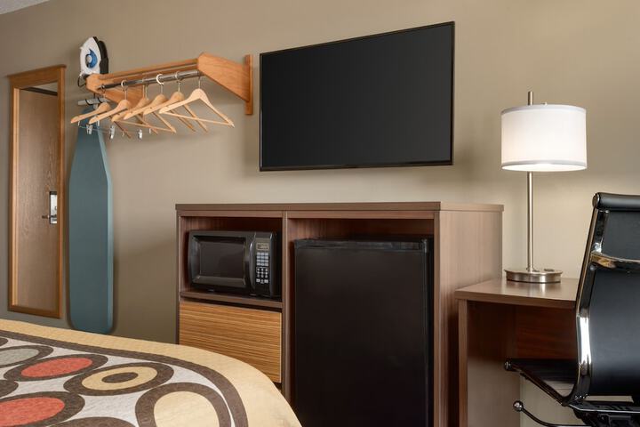 Room 18 of 24