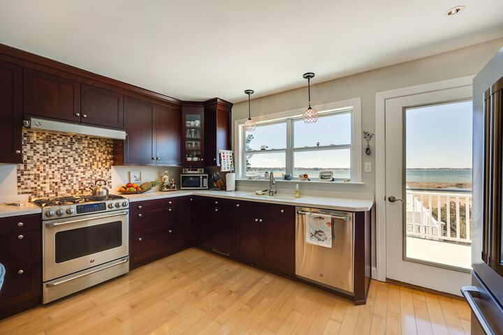 Welcoming Cottage w / Outdoor Pool & Water Views!