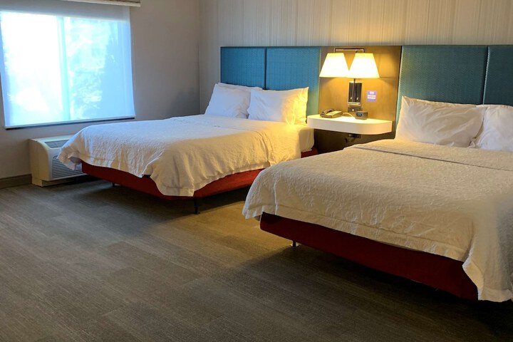 Hampton Inn & Suites Carson City