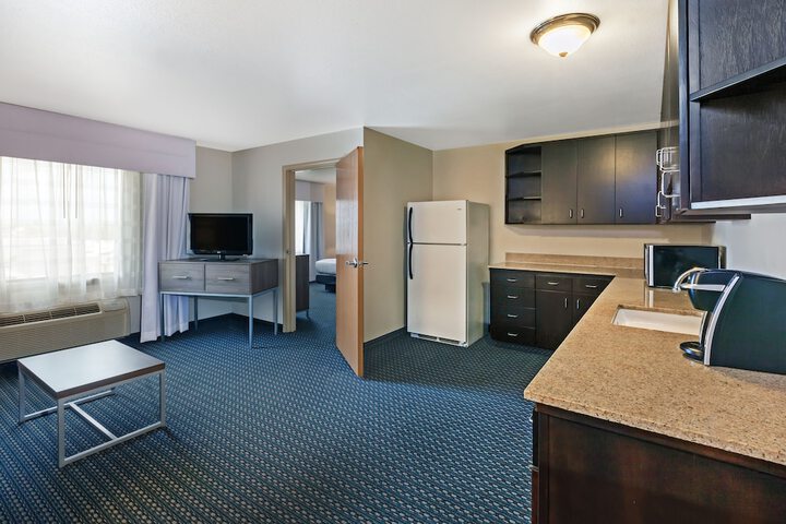 Room 16 of 39