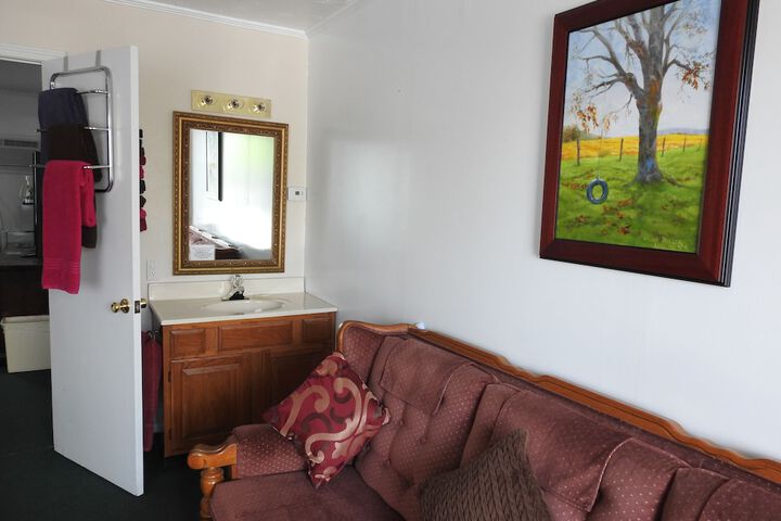 Room 19 of 44