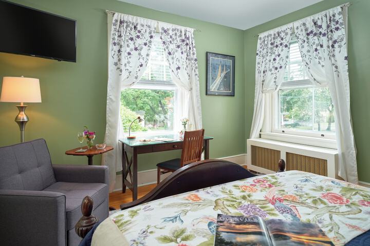 Room 7 of 21