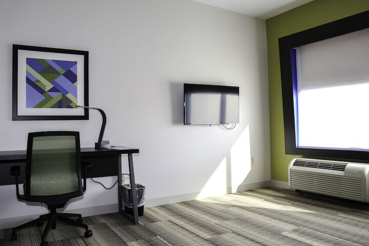 Room 34 of 57