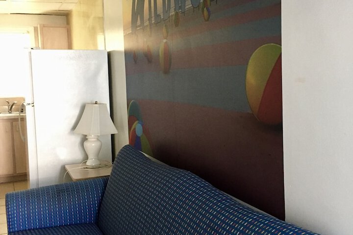 Room 22 of 36