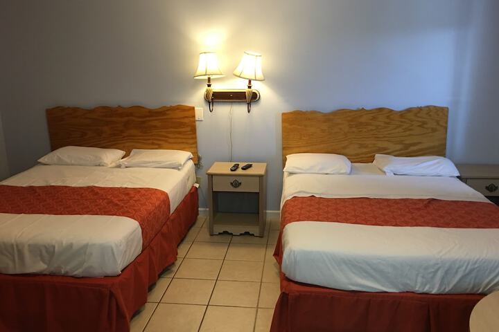 Room 22 of 40