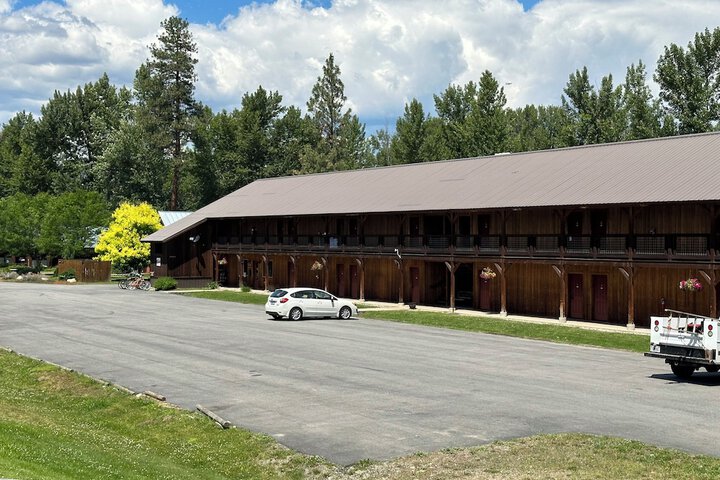 Methow River Lodge & Cabins