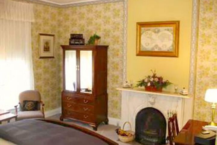 Pinehill Inn