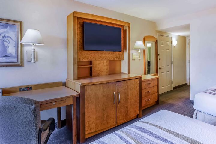 Room 26 of 39