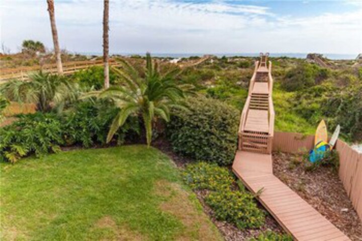 Going Coastal Beach House Four Bedroom Home
