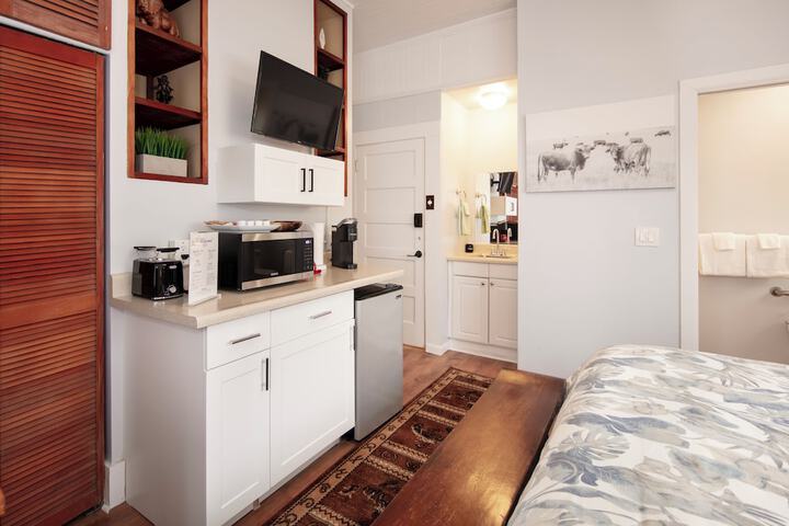 Room 41 of 59