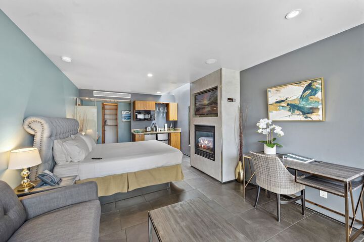 14 West Hotel