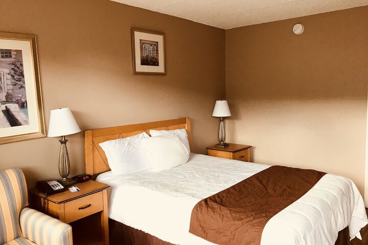 Room 13 of 25