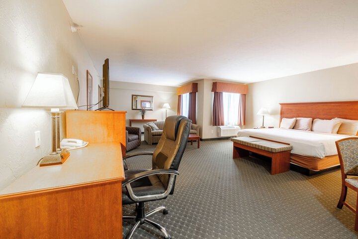Blue Mountain Inn & Suites