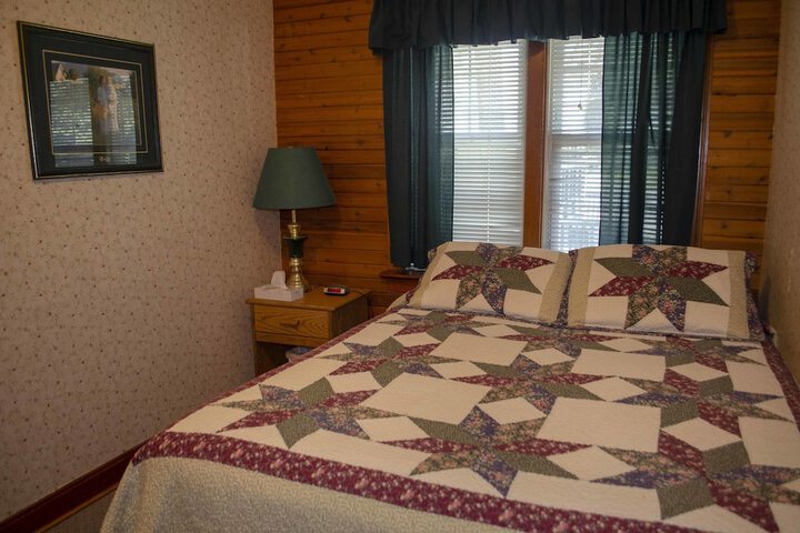 Room 47 of 93