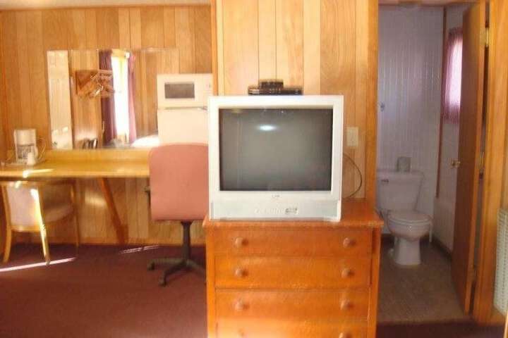 Room 13 of 24
