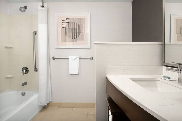 Room 26 of 50