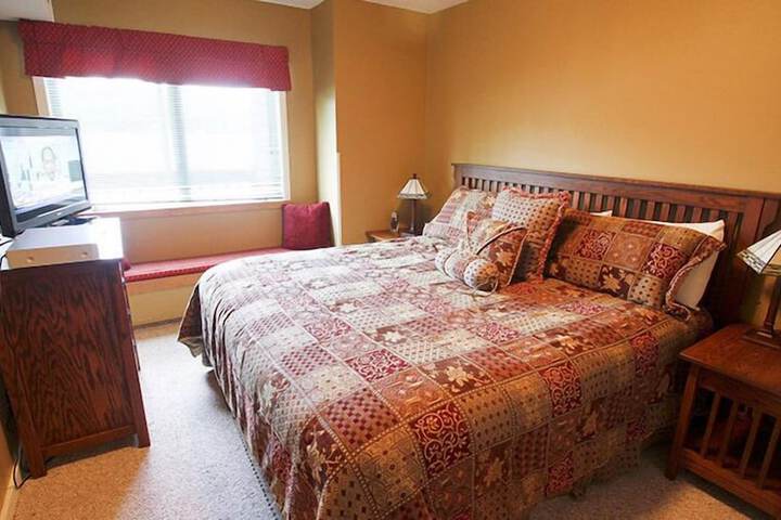 Okemo Mountain Lodging by Vail Resorts