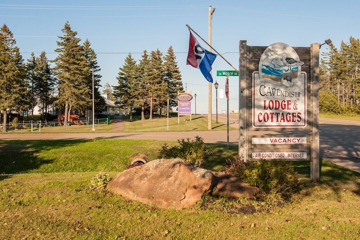 Cavendish Lodge & Cottages