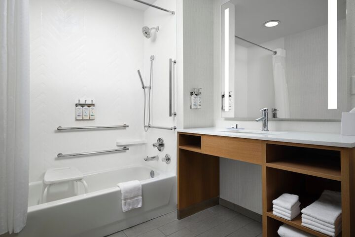 Holiday Inn Cincinnati Liberty Way by IHG