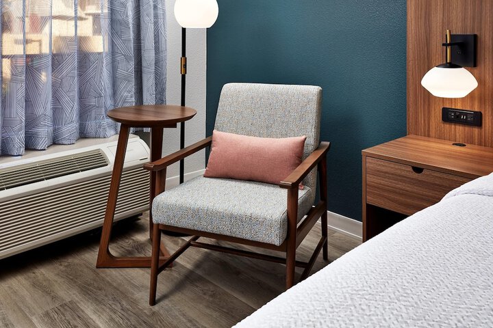 La Quinta Inn & Suites by Wyndham Thousand Oaks-Newbury Park