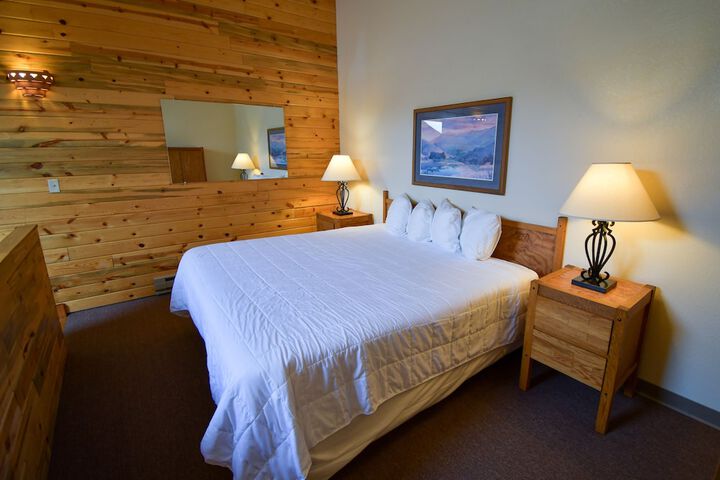 Inn at SilverCreek