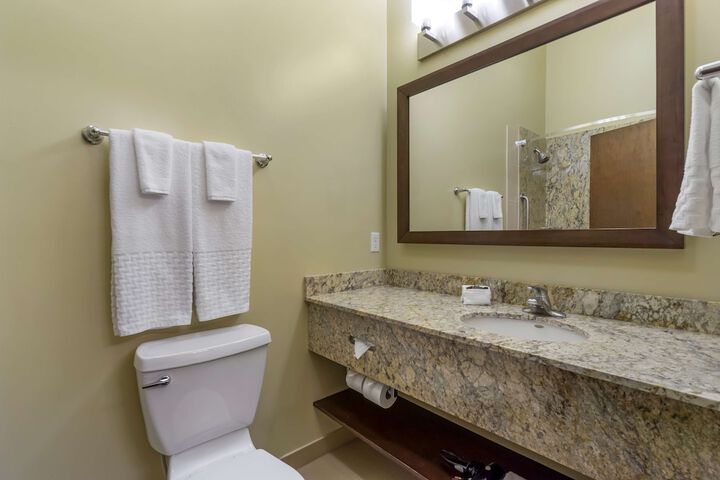 Best Western Plus Lacey Inn & Suites