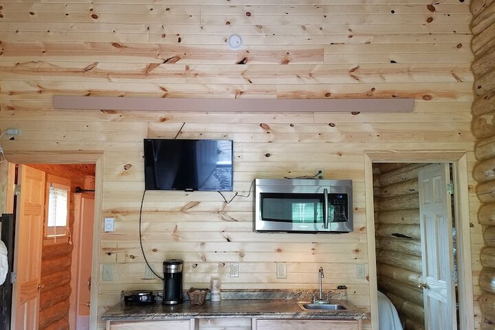 No Name City Luxury Cabins & RV