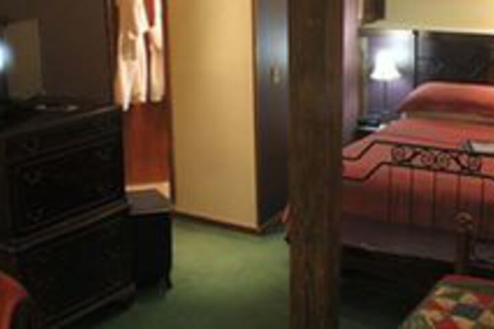 Whispering Pines Bed and Breakfast