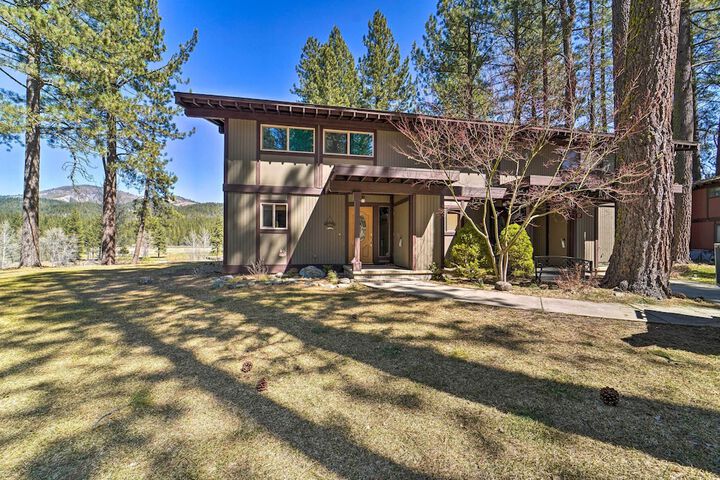 Quiet Home w / Graeagle Meadows Golf Course View!