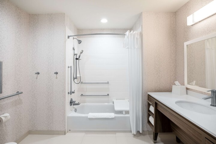 Room 18 of 26