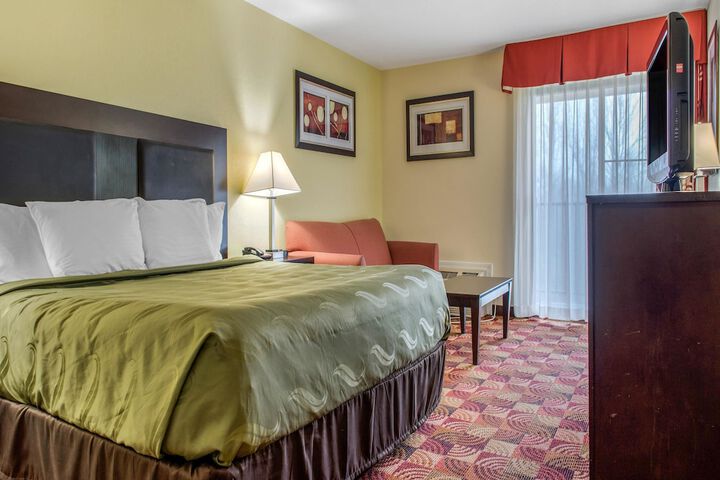Room 34 of 47