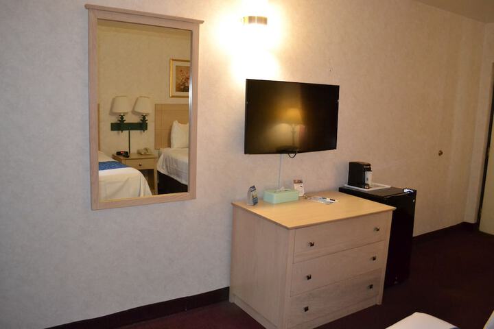 Room 19 of 38