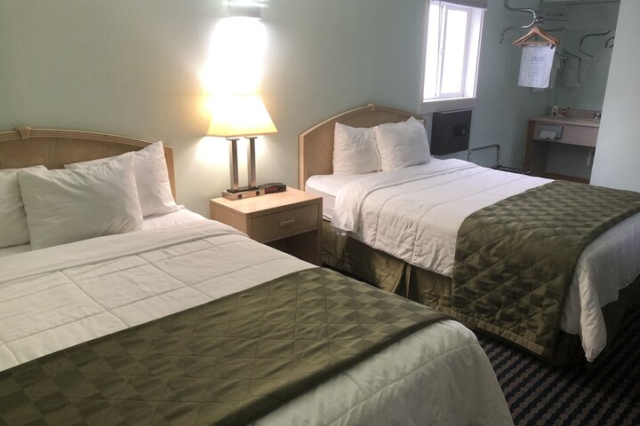 Room 17 of 23