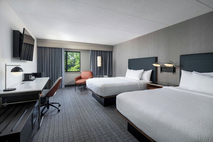 Courtyard by Marriott Cleveland Beachwood