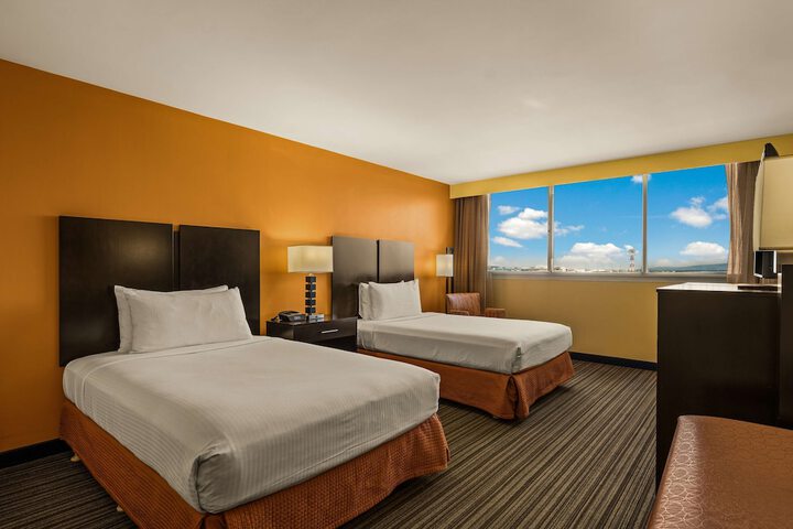 Room 21 of 64