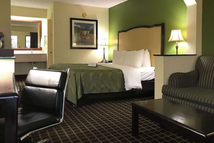 Room 14 of 21