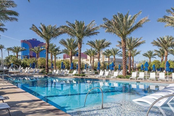 Club Wyndham Desert Blue