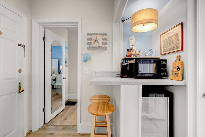 Room 32 of 191