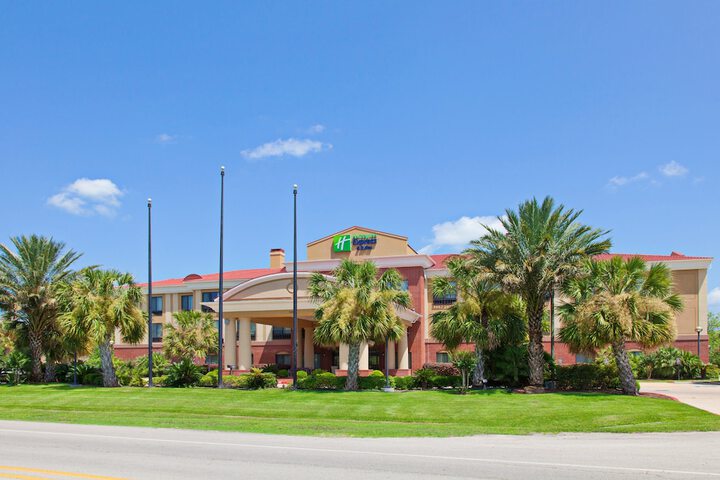 Hotel 3 of 28